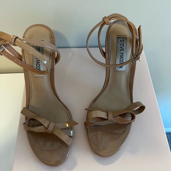 Nude Steve Madden Heels with Bow Detail-Size 6 - Picture 3 of 5